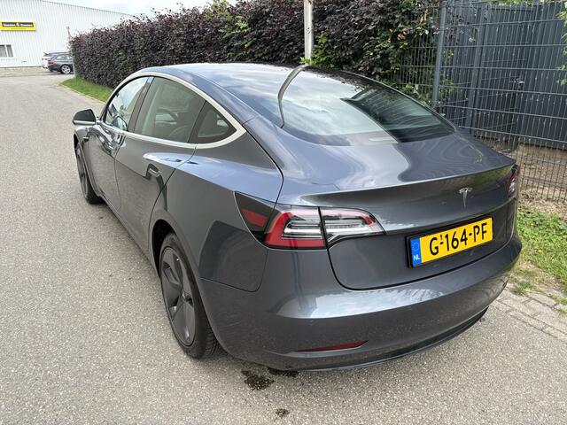 Tesla Model 3 Standard RWD Plus 60 kWh / LEER / PANORAMADAK / AUTOPILOT / 145DKM! / INCL BTW