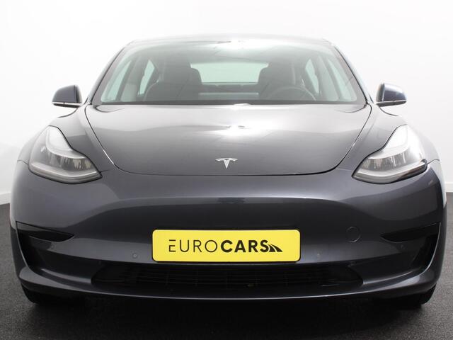 Tesla Model 3 Standard RWD Plus 60 kWh | Leder | Navigatie | PDC VA | Camera | 19" LM Velgen