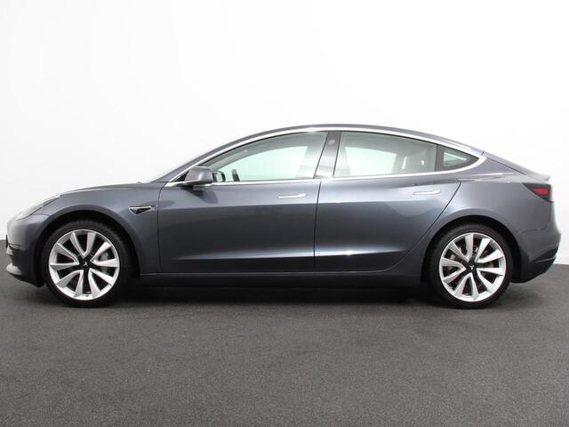Tesla Model 3 Standard RWD Plus 60 kWh | Leder | Navigatie | PDC VA | Camera | 19" LM Velgen