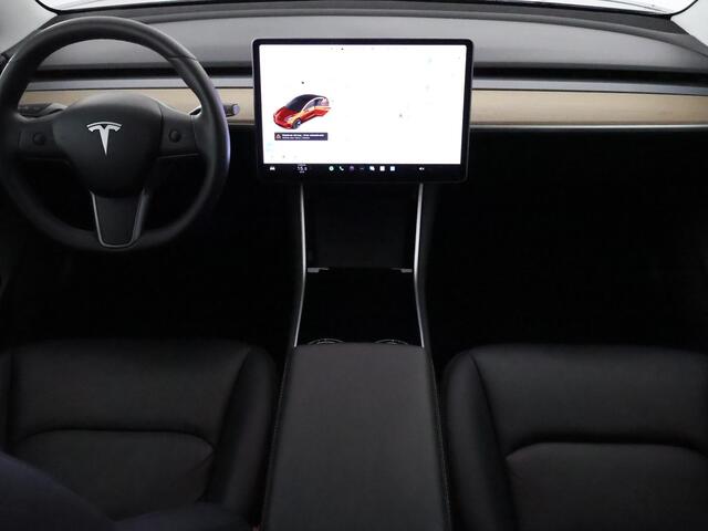 Tesla Model 3 Black Edition Standard RWD Plus 60 kWh | Navigatie | Panoramadak | Privacy Glass