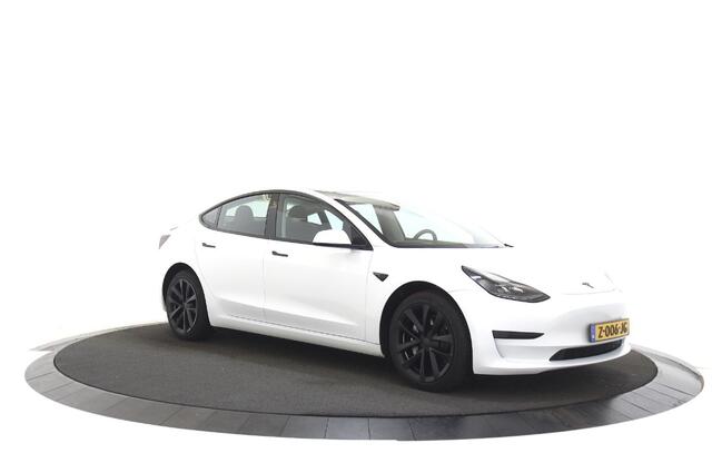 Tesla Model 3 Standard RWD Plus 60 kWh Camera / Leer / Navigatie