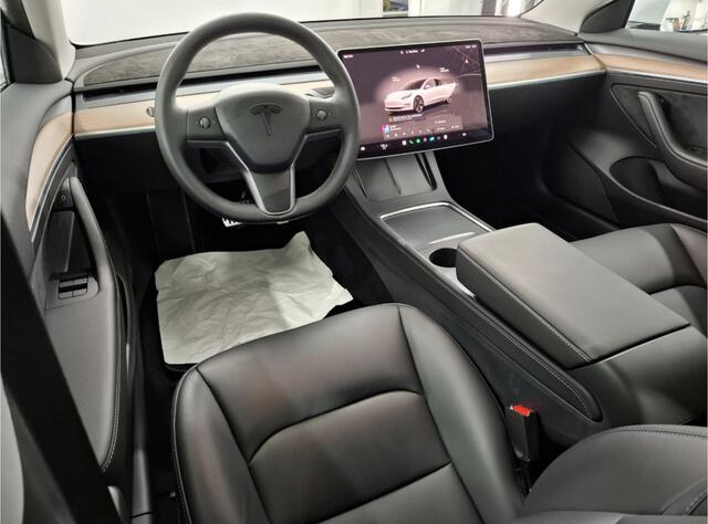 Tesla Model 3 Standard RWD Plus 60 kWh Camera / Leer / Navigatie