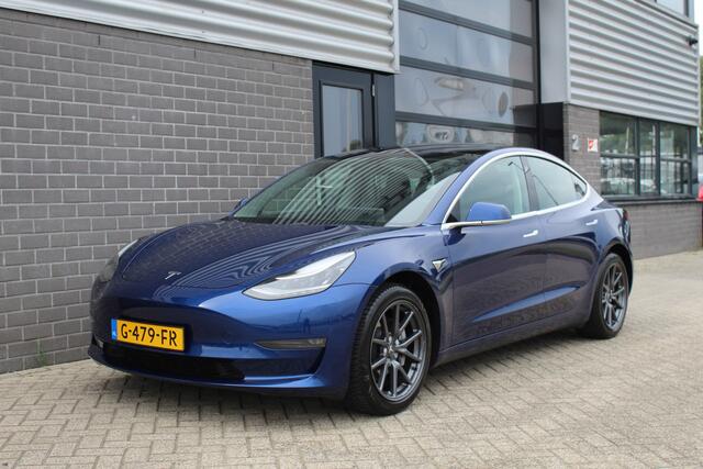 Tesla Model 3 Long Range AWD 75 kWh / Autopilot / N.A.P.
