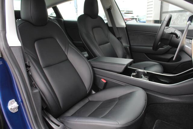 Tesla Model 3 Long Range AWD 75 kWh / Autopilot / N.A.P.