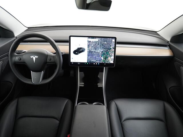 Tesla Model 3 Long Range AWD 75kWh 463PK Trekhaak FSD-3 Computer Premium Audio 4wd AutoPilot Panoramadak Camera's Leer Adaptive-Cruise-Control+Stop&Go Pdc-a+v Dual-Ecc Dual-Motor Keyless Lmv 18" Stoel en achterbank verwarming Electr.Stoelen+Memory+Easy-Entry WiFi 1.000