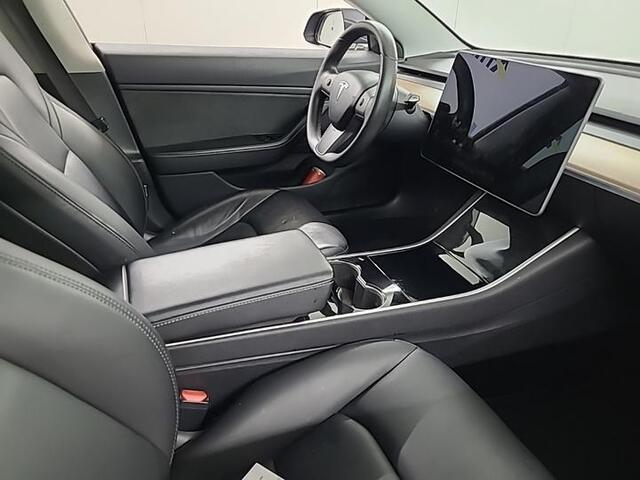Tesla Model 3 Long Range AWD 75 kWh | trekhaak | 19 inch lichtmetalen velgen| 90 % SOH |