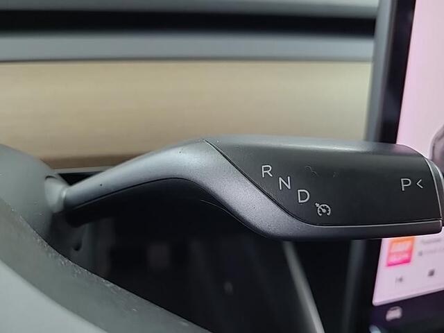 Tesla Model 3 Long Range AWD 75 kWh | trekhaak | 19 inch lichtmetalen velgen| 90 % SOH |