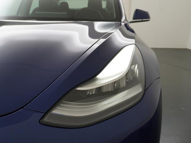 Tesla Model 3 Long Range AWD 75kWh 463PK FSD-3 Computer Premium Audio 4wd AutoPilot Panoramadak Camera's Leer Adaptive-Cruise-Control+Stop&Go Pdc-a+v Dual-Ecc Dual-Motor Keyless Lmv 18" Stoel en achterbank verwarming Electr.Stoelen+Memory+Easy-Entry WiFi 1e Eigenaar Or