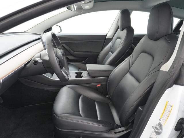Tesla Model 3 RWD SR+ 60kWh 325PK FSD 3-Computer 18" AutoPilot Leder PanoDak Adaptive-Cruise Lmv Camera's Elektr.-Stuur+Stoelen+Spiegels+Geheugen+Easy-Entry+Verwarmde stoelen Park assistent PDC WIFI Lane-Assist Speed-Assist Navi LED Comfortstoelen ACC DAB Voorverwarmen