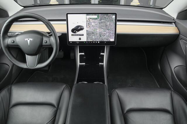 Tesla Model 3 Long Range 350pk AWD 75 kWh Panoramadak NLauto Leder Autopilot