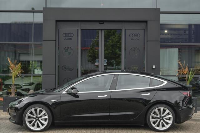 Tesla Model 3 Long Range 350pk AWD 75 kWh Panoramadak NLauto Leder Autopilot