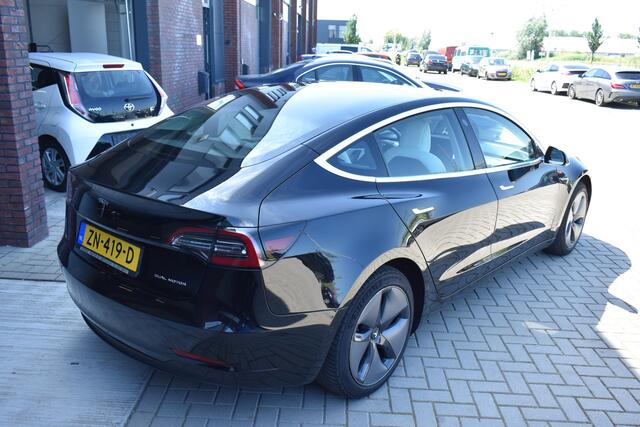 Tesla Model 3 Long Range AWD 75 kWh Wit Interieur