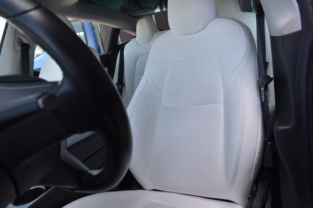 Tesla Model 3 Long Range AWD 75 kWh Wit Interieur