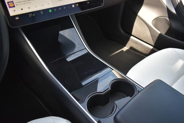 Tesla Model 3 Long Range AWD 75 kWh Wit Interieur