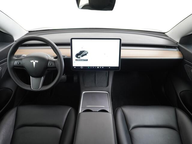 Tesla Model 3 Long Range 498 PK 82kwh 4,4sec 0-100 19" WarmtePomp Stuurverwarmd Elektr.A-klep FSD-Full Self Driving Computer-3 Premium Audio 4wd AutoPilot Panoramadak Camera's Leer Adaptive-Cruise-Control+Stop&Go Pdc-a+v Dual-Ecc Dual-Motor AWD Keyless(via GSM) Stoel e