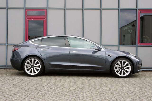 Tesla Model 3 Long Range AWD 75kWh Autopilot