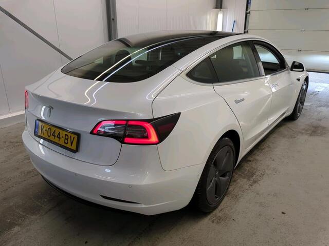Tesla Model 3 Range Plus | Autopilot | Panorama | Leder | Navi | Camera |