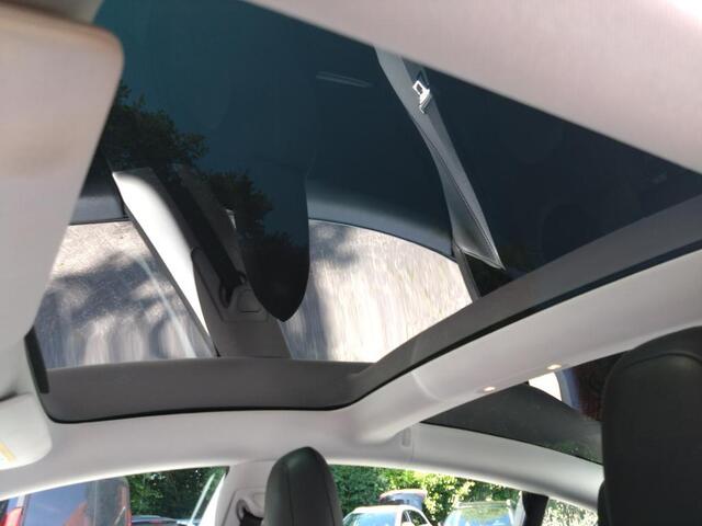 Tesla Model 3 Range Plus | Autopilot | Panorama | Leder | Navi | Camera |