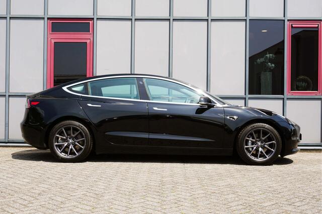 Tesla Model 3 Long Range AWD 75kWh Autopilot