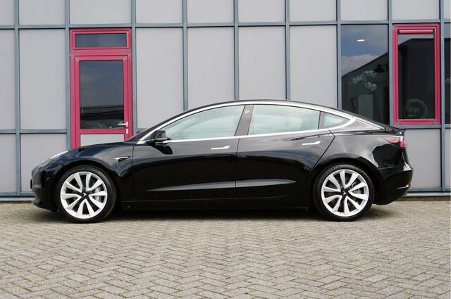 Tesla Model 3 Long Range AWD 75kWh Autopilot