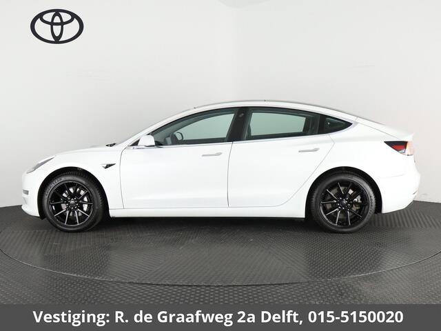 Tesla Model 3 Standard RWD Plus 60 kWh | ACCU 85% | 1e eigenaar | Navigatie | Panoramadak | Camera | Leder |