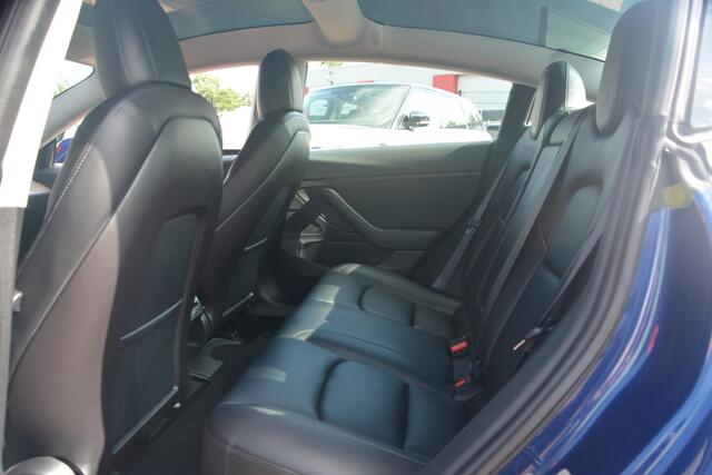 Tesla Model 3 Long Range AWD 75 kWh | Navigatie | Autopilot | Camera | NL auto!! |