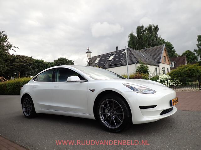 Tesla Model 3 SR+ 60kWh AUTOPILOT / TREKHAAK / PANODAK / PREMIUM