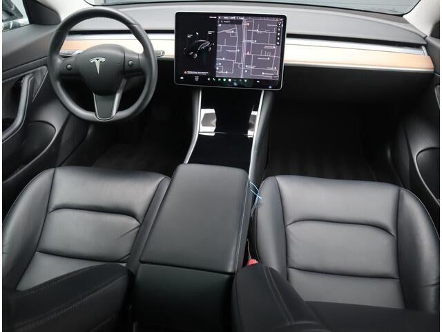 Tesla Model 3 Standard RWD Plus 60 kWh / AutoPilot
