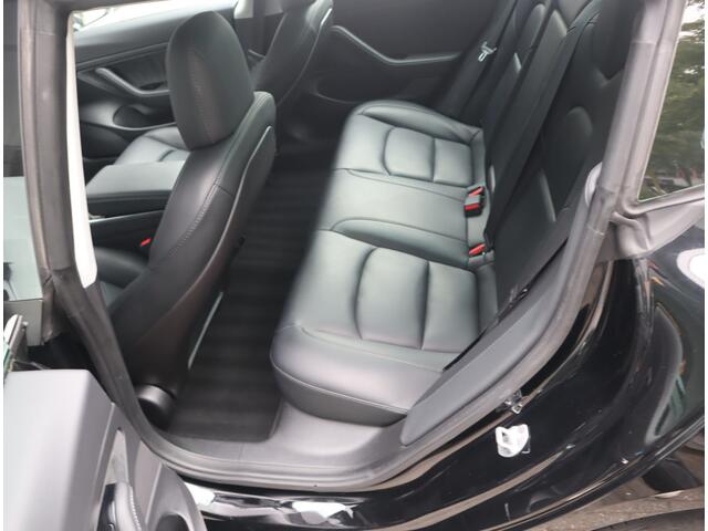 Tesla Model 3 Standard RWD Plus 60 kWh / AutoPilot