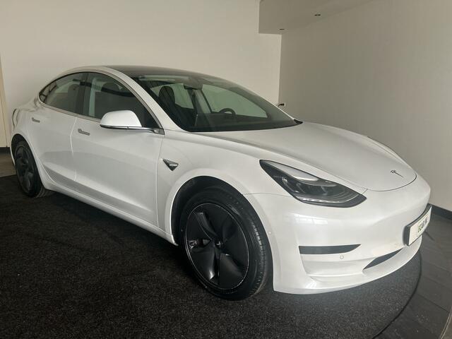 Tesla Model 3 Standard RWD Plus 60 kWh | Rijdt en zit als nieuw! | Soh (batterijcheck) 90 %