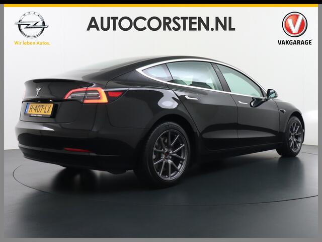 Tesla Model 3 RWD SR+ 60kWh 325PK TREKHAAK FSD 3-Computer 18" AutoPilot Leder PanoDak Adaptive-Cruise Lmv Camera's Elektr.-Stuur+Stoelen+Spiegels+Geheugen+Easy-Entry+Verwarmde stoelen Park assistent PDC WIFI Lane-Assist Speed-Assist Navi LED Comfortstoelen ACC DAB Voor
