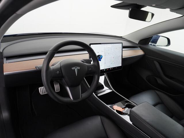 Tesla Model 3 Performance 513pk 3,4 sec 0-100 ! 20"lm FSD-computer 3 AutoPilot Carbon-Spoiler Premium-HiFi Pano.dak Camera Leer Adaptive-Cruise+Stop&Go PDC-A+Voor Wifi Ecc Pdc Cruise Dual Motor! Long Range 75 kWh Stoel en achterbank verwarming Keyless/G Navigatiesystee
