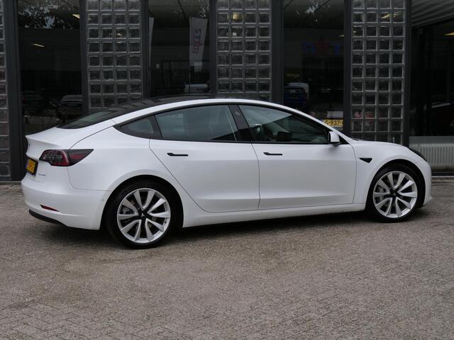 Tesla Model 3 Long Range AWD 75 kWh Facelift MY21 Autopilot3 Warmtepomp Trekhaak PremiumAudio 360Camera