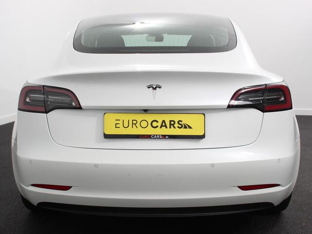 Tesla Model 3 Standard RWD Plus 60 kWh | Panorama dak | Navigatie | Leder | PDC VA | Camera |19" Sport Wheels