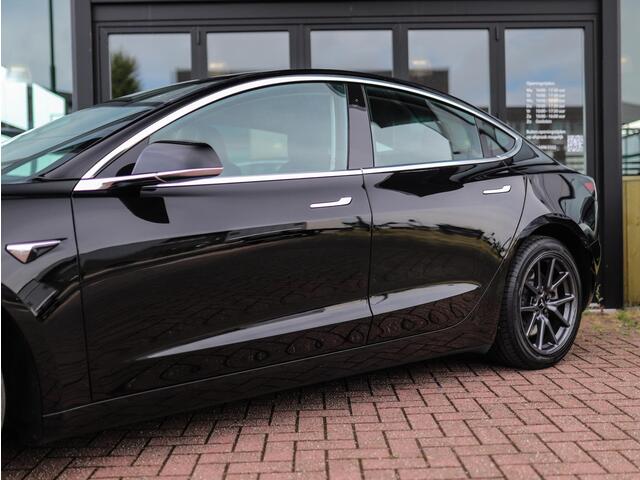 Tesla Model 3 Long Range AWD 75 kWh | Leder | Stoelverw. | Autopilot | Pano | Camera