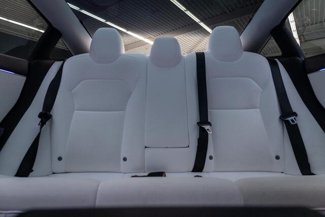 Tesla Model 3 RWD 60 kWh | Nardo Grey | 19 inch |