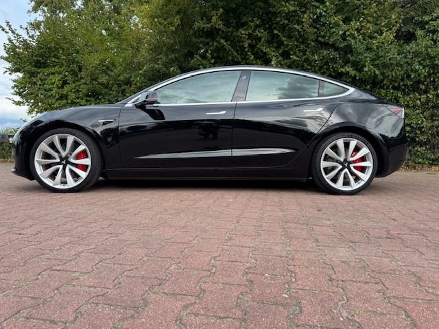 Tesla Model 3 PERFORMANCE 462PK AWD 75KWH/1E EIGENAAR/FULL SELF DRIVE/FABRIEKSGARANTIE