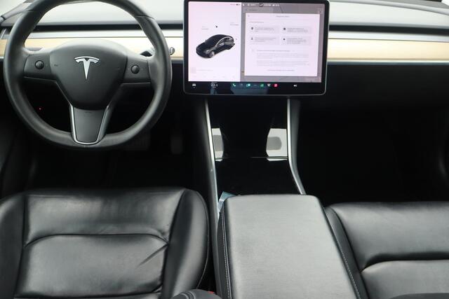 Tesla Model 3 Standard RWD Plus 60 kWh SOH 85%, Autopilot, 360 Camera, Lederen bekleding, Panoramadak