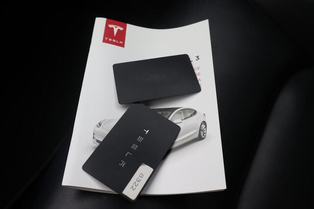 Tesla Model 3 Long Range AWD 75 kWh SOH 89%, Autopilot, 360 Camera, Trekhaak, Elektrische ramen