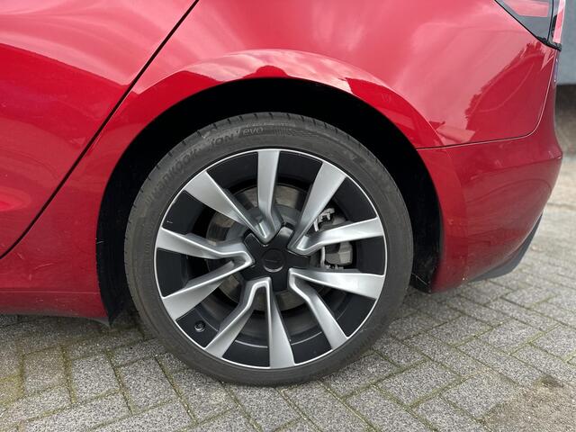Tesla Model 3 Long Range AWD 78 kWh TREKHAAK | FULL SELFDRIVE | VOLLEDIGE FABRIEKSGARANTIE T/M 12-2027/80.000KM | AANDRIJFLIJN EN ACCU GARANTIE T/M 12-2031