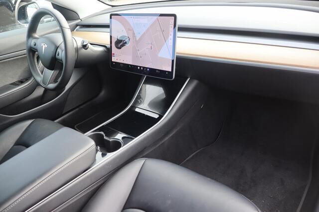 Tesla Model 3 Standard RWD Plus 60 kWh (¤14.864,- excl BTW), 90% SOH, 360 Camera, Autopilot, Trekhaak, Panoramadak