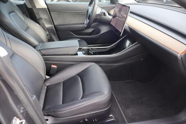 Tesla Model 3 Standard RWD Plus 60 kWh (¤14.864,- excl BTW), 90% SOH, 360 Camera, Autopilot, Trekhaak, Panoramadak