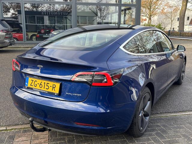Tesla Model 3 Long Range AWD 75 kWh AFNEEMBARE TREKHAAK | 750KG TREKGEWICHT | ORIGNEEL NL AUTO | RIJKLAAR MET 12 MND BOVAG GARANTIE |