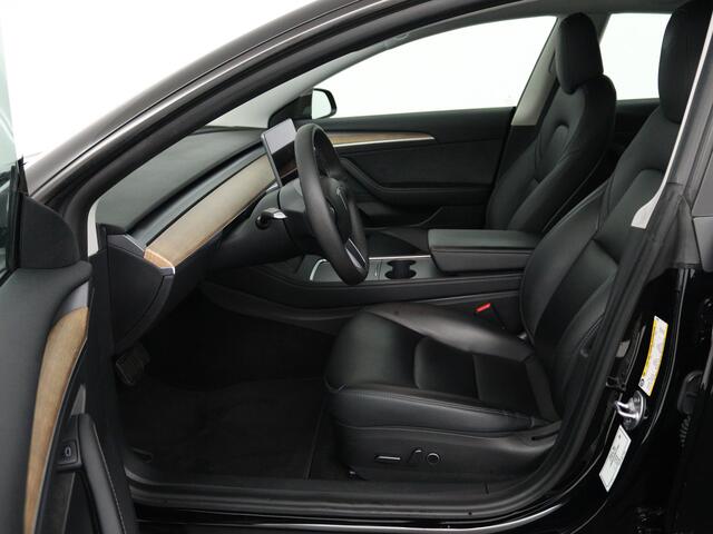 Tesla Model 3 Standard RWD Plus 60 kWh | Panoramadak | Leder | Stuur & Stoelverwarming |