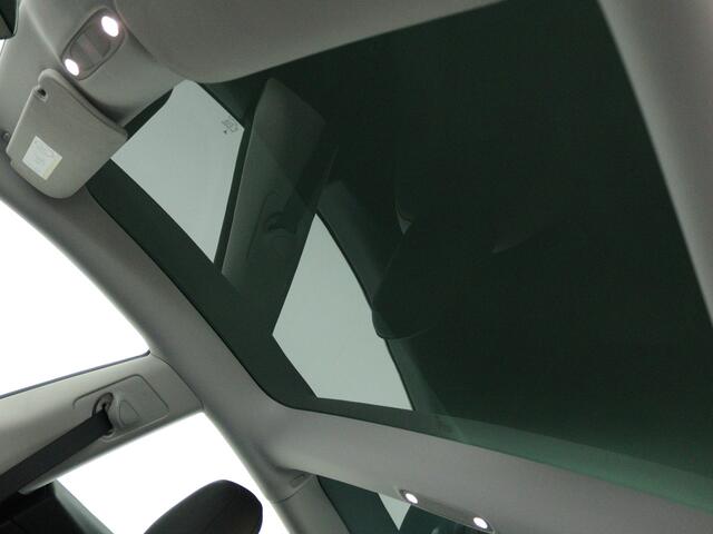 Tesla Model 3 Standard RWD Plus 60 kWh | Panoramadak | Leder | Stuur & Stoelverwarming |