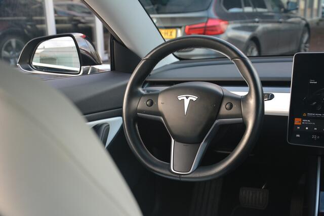 Tesla Model 3 Long Range AWD 75 kWh | Navigatie | DAB+ | Autopilot | Leer | NL auto!! |