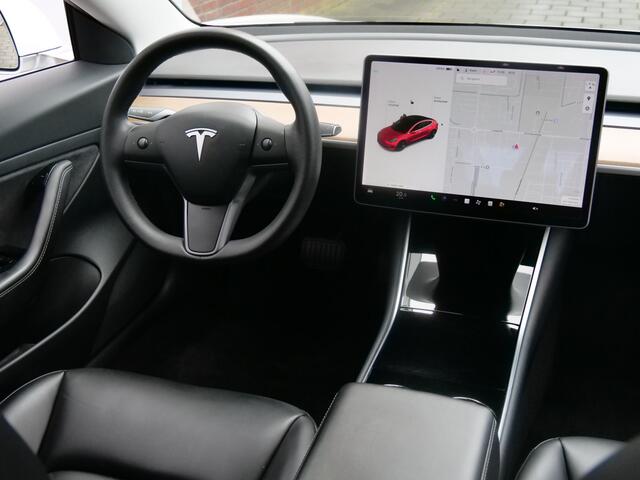 Tesla Model 3 Standard RWD Plus 60 kWh 238 Pk Automaat Camera / Leer / Pano-dak