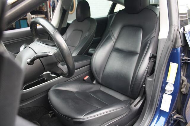 Tesla Model 3 Long Range AWD 75 kWh / AUTOPILOT / 418KM