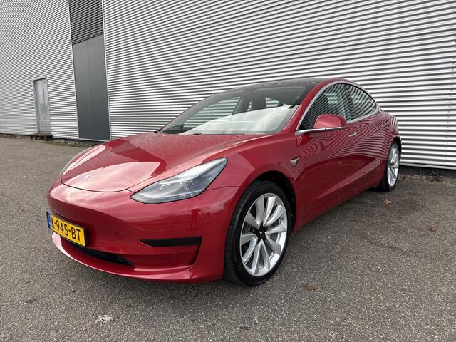 Tesla Model 3 Stnd.RWD Plus 60 kWh NAP BTW 19" lichtmetaal Autopilot