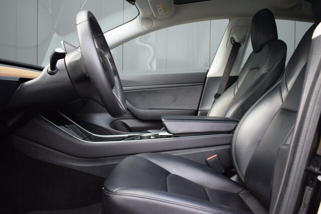 Tesla Model 3 Standard RWD Plus 60kWh LED | Panoramadak | Zwart Leder | 360°Camera | Keyless | Full Map Navi